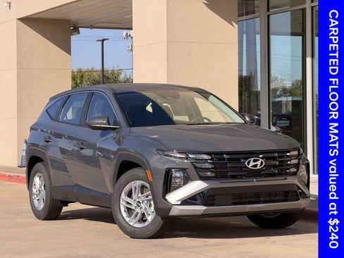 New 2026 Hyundai Tucson SE image 2