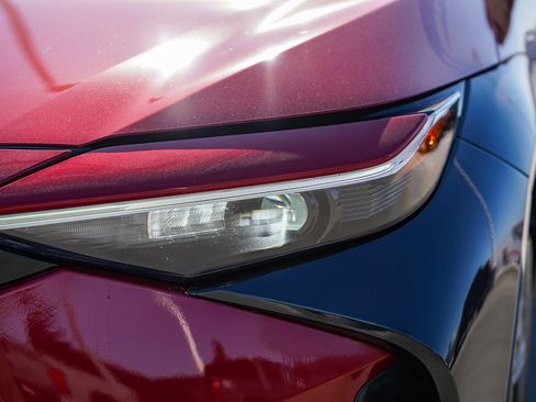 Used 2023 Toyota bZ4X XLE w/ Weather Package image 5