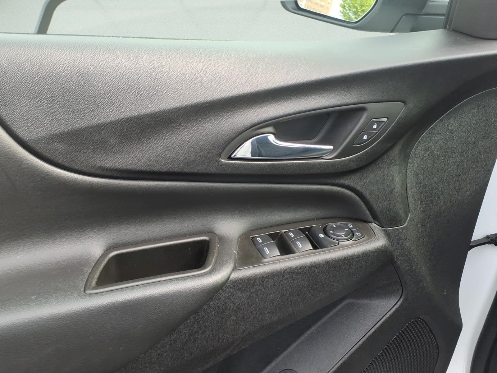 Certified 2024 Chevrolet Equinox LT FWD image 10