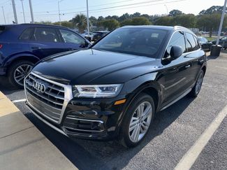Used 2019 Audi Q5 Prestige w/ Prestige Package image 1
