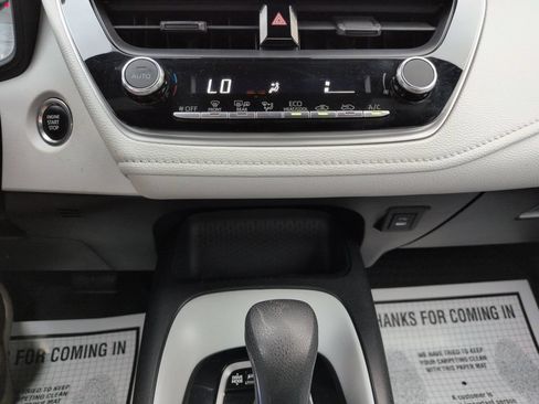 Used 2023 Toyota Corolla SE FWD image 18