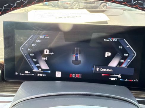 Used 2025 BMW X7 M60i w/ M Sport Professional Package AWD/4WD image 33