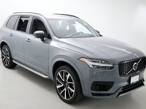 Used 2023 Volvo XC90 T8 Ultimate w/ Lounge Package AWD/4WD image 4