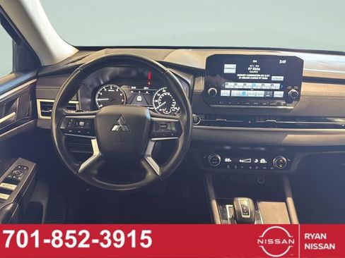 Used 2024 Mitsubishi Outlander SE image 26