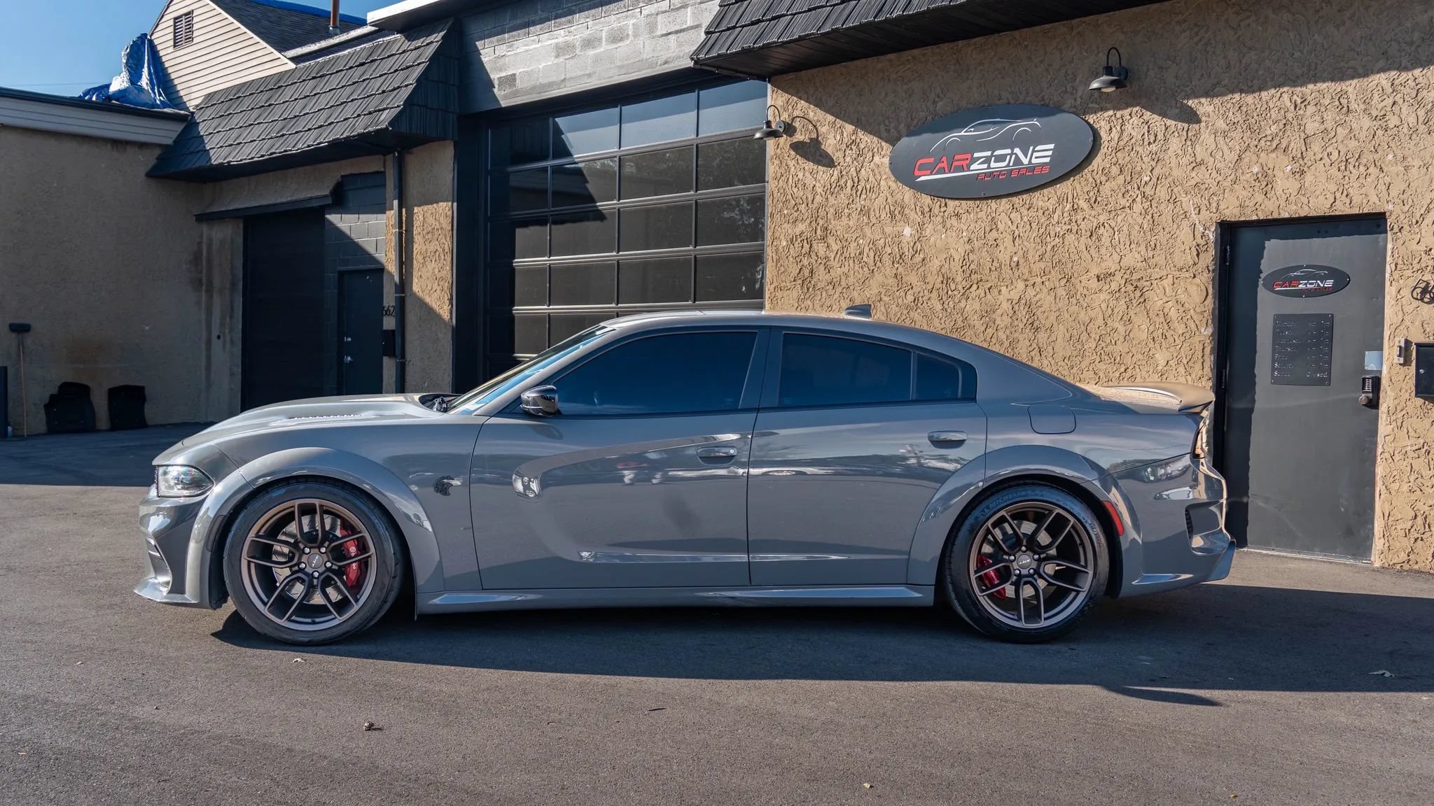 Used 2023 Dodge Charger SRT Hellcat w/ Harman/Kardon Audio Group RWD image 2
