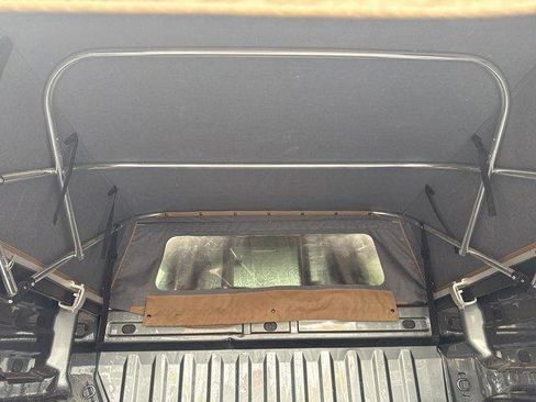 Used 2022 Chevrolet Colorado LT w/ Luxury Package image 10