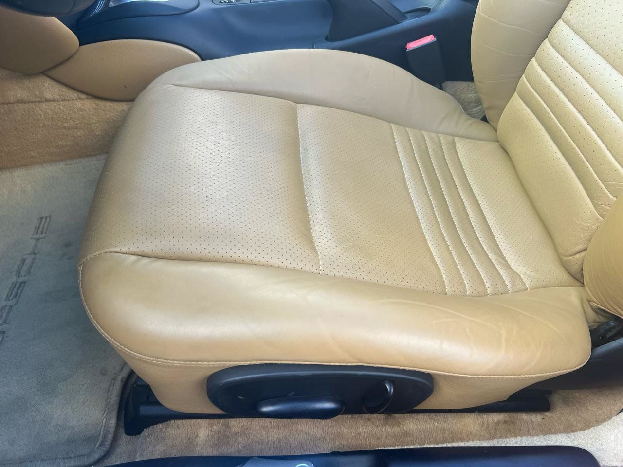 Used 2000 Porsche Boxster S RWD image 41
