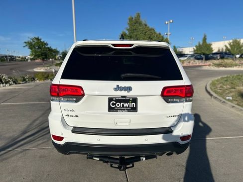 Used 2019 Jeep Grand Cherokee Laredo AWD/4WD image 6