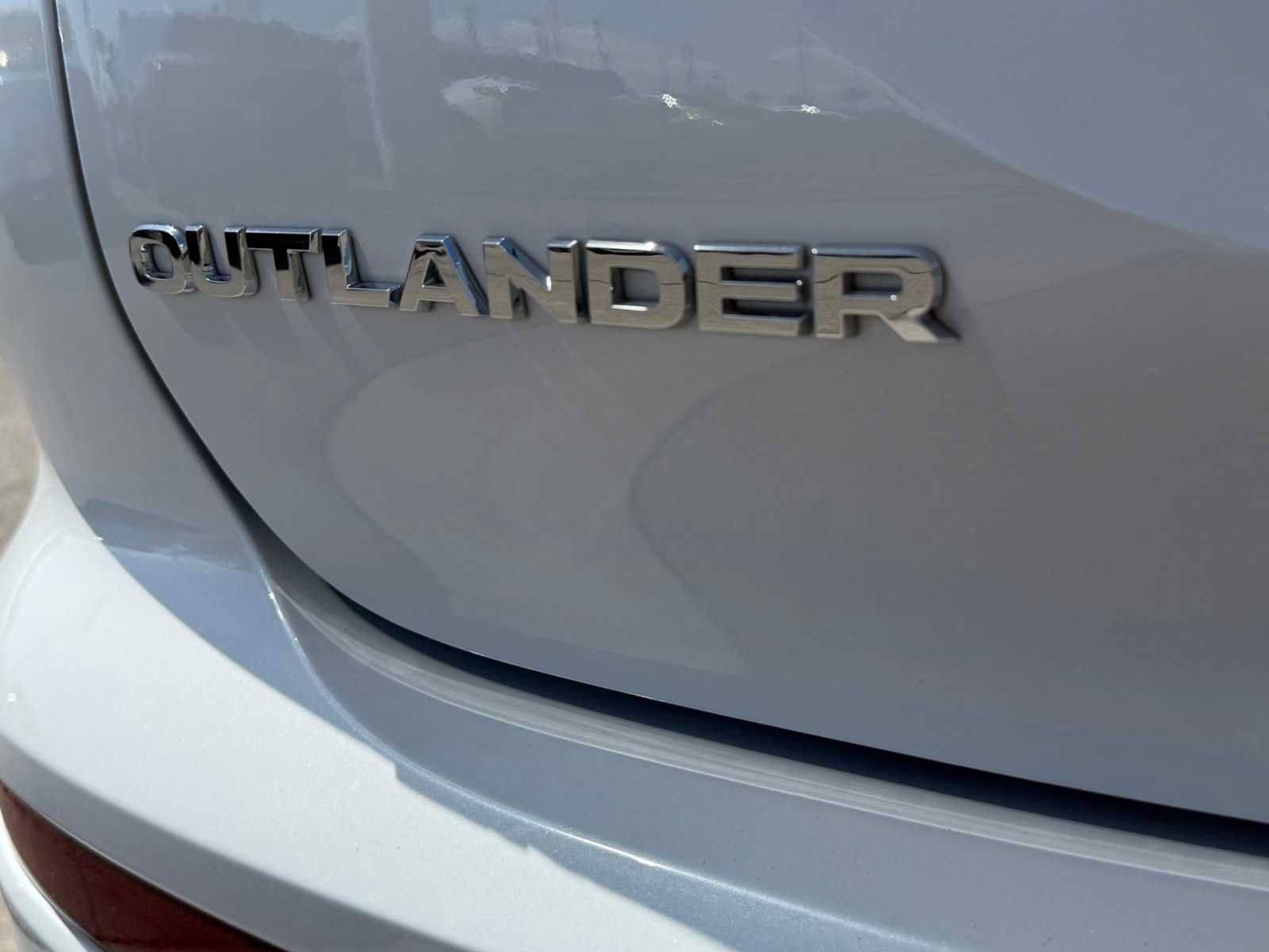 Used 2023 Mitsubishi Outlander SEL AWD/4WD image 31