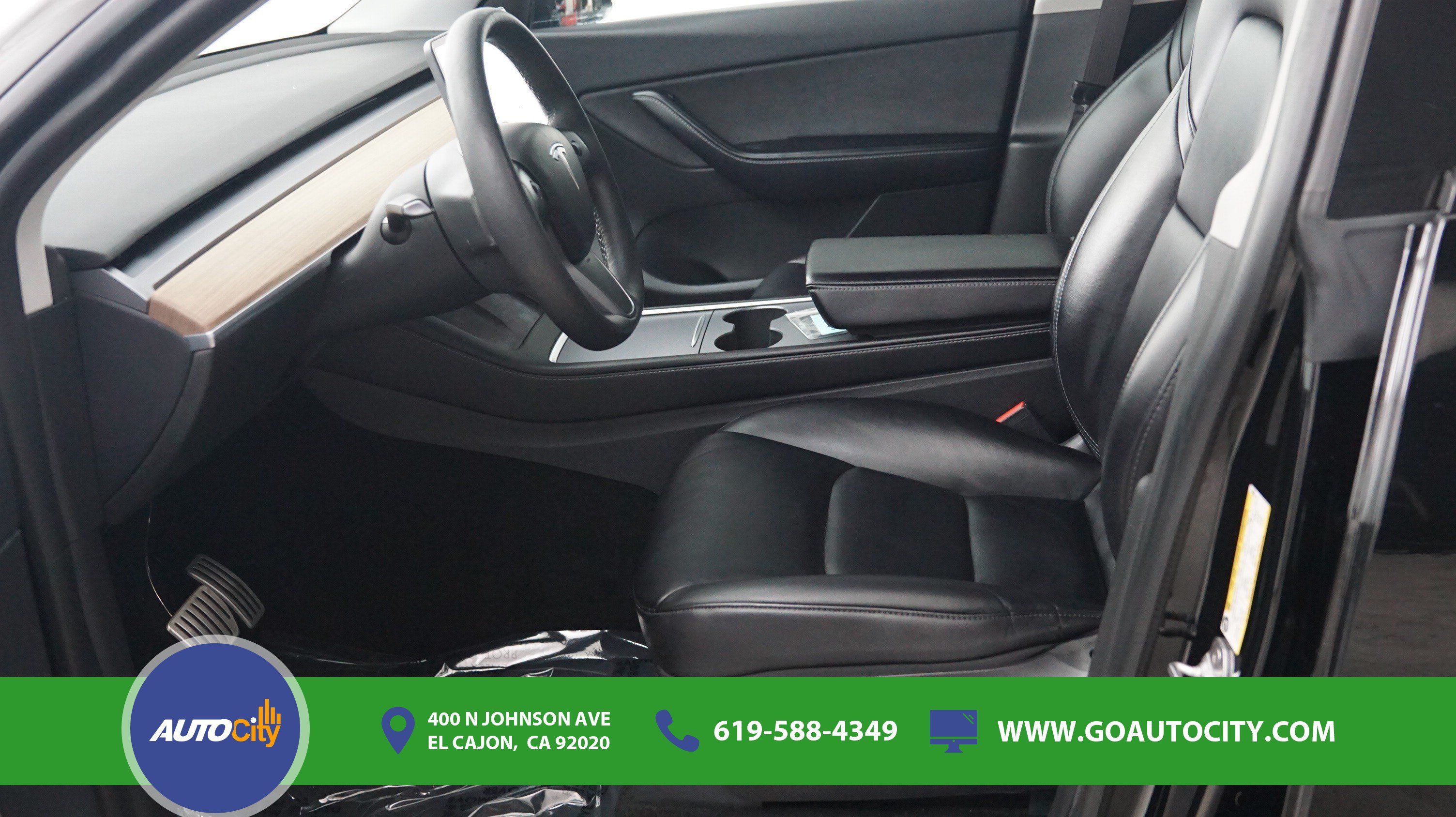 Used 2022 Tesla Model Y Performance AWD/4WD image 9