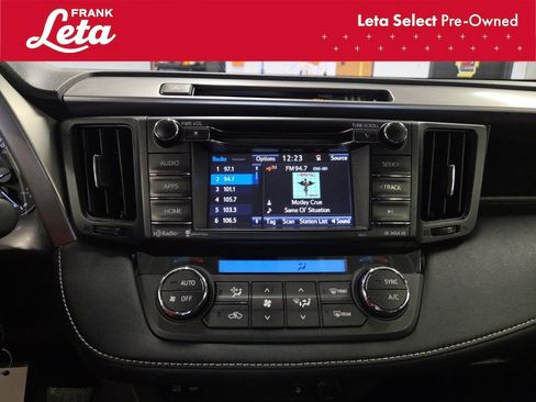 Used 2017 Toyota RAV4 XLE FWD image 10