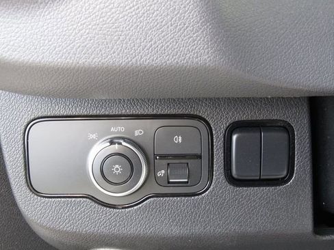 Used 2019 Mercedes-Benz Sprinter 170 image 23