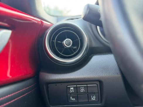 Used 2016 MAZDA MX-5 Miata Grand Touring RWD image 19