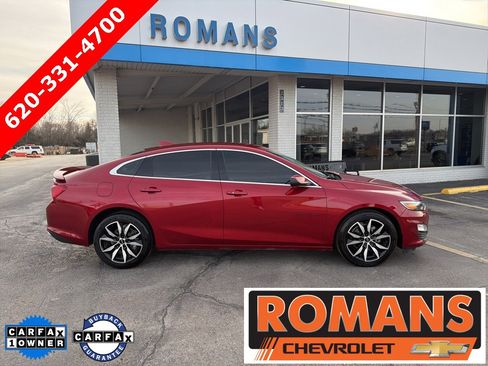 Used 2025 Chevrolet Malibu RS image 2