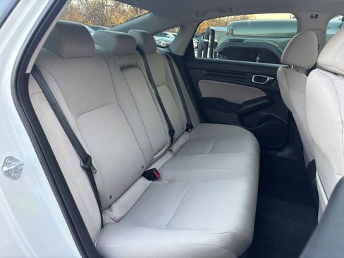 Used 2024 Honda Civic EX image 44