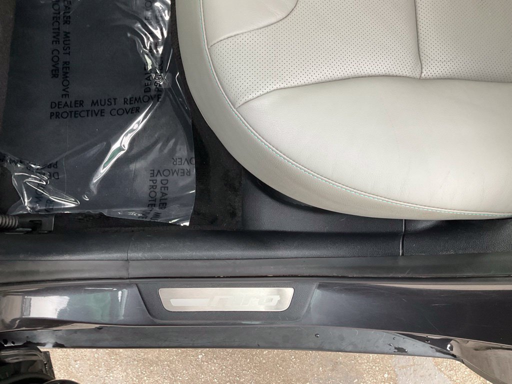 Used 2019 Kia Niro EX Premium w/ Sunroof Package FWD image 25