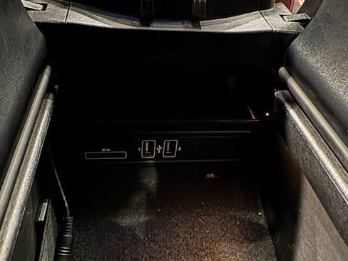 Used 2017 Mercedes-Benz C 63 AMG S image 36