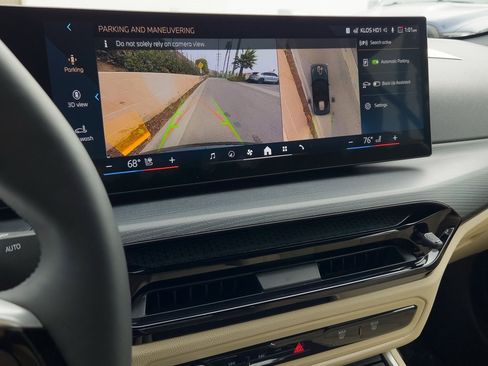 Used 2025 BMW 430i Convertible w/ Convenience Package image 17