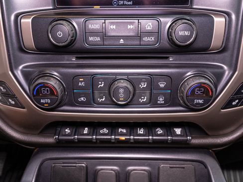 Used 2019 GMC Sierra 2500 Denali w/ Duramax Plus Package AWD/4WD image 24