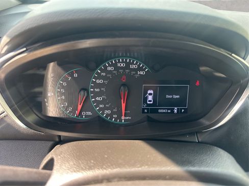 Used 2019 Chevrolet Trax LT FWD image 26