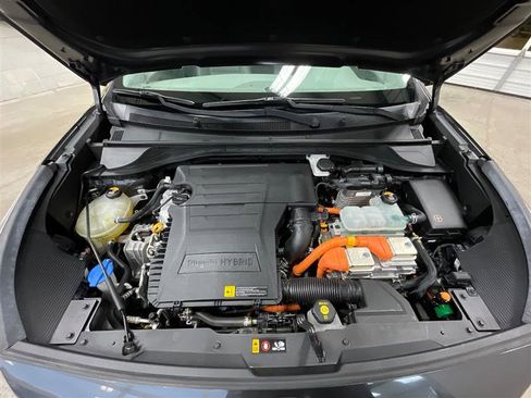 Used 2019 Kia Niro EX Premium image 32