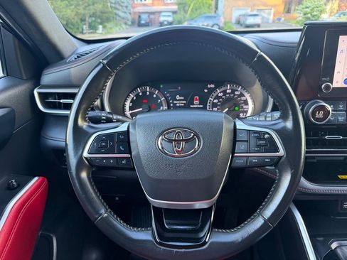 Used 2023 Toyota Highlander XSE AWD/4WD image 17