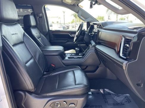 Used 2024 GMC Sierra 1500 Denali w/ Technology Package AWD/4WD image 27