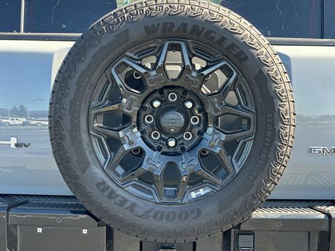 Used 2024 GMC Hummer EV 2X AWD/4WD image 49