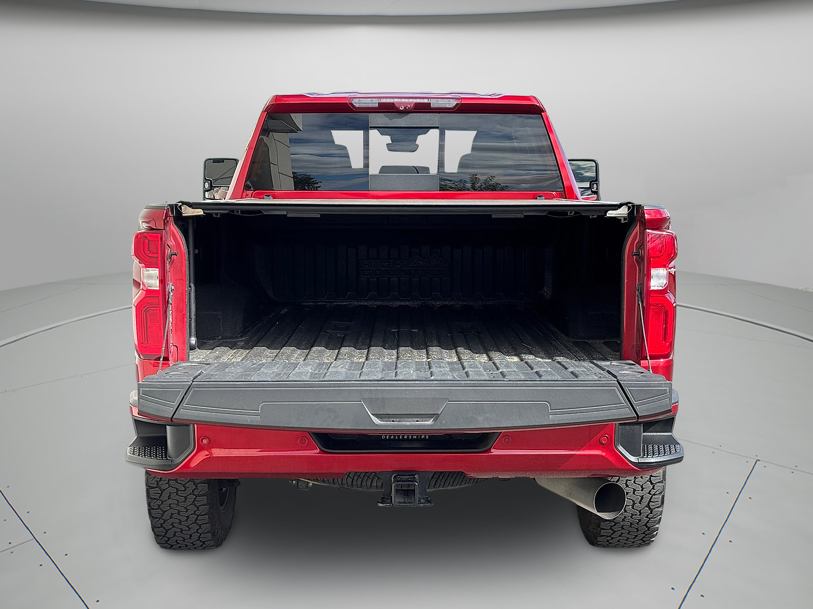 Used 2024 Chevrolet Silverado 2500 High Country w/ Technology Package AWD/4WD image 5