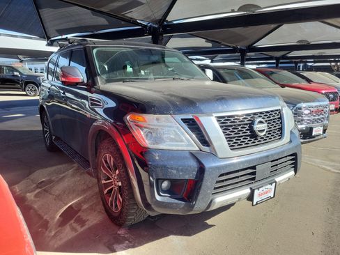 Used 2018 Nissan Armada SL w/ Moonroof Package image 3