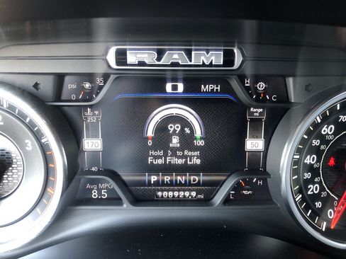 Used 2020 RAM 3500 Laramie image 32