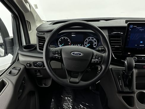 Used 2023 Ford Transit 350 XLT image 22