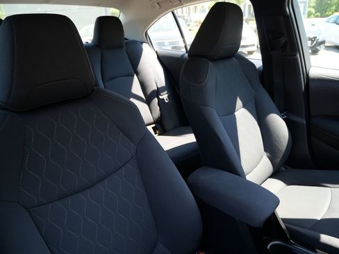 Used 2022 Toyota Corolla LE FWD image 19