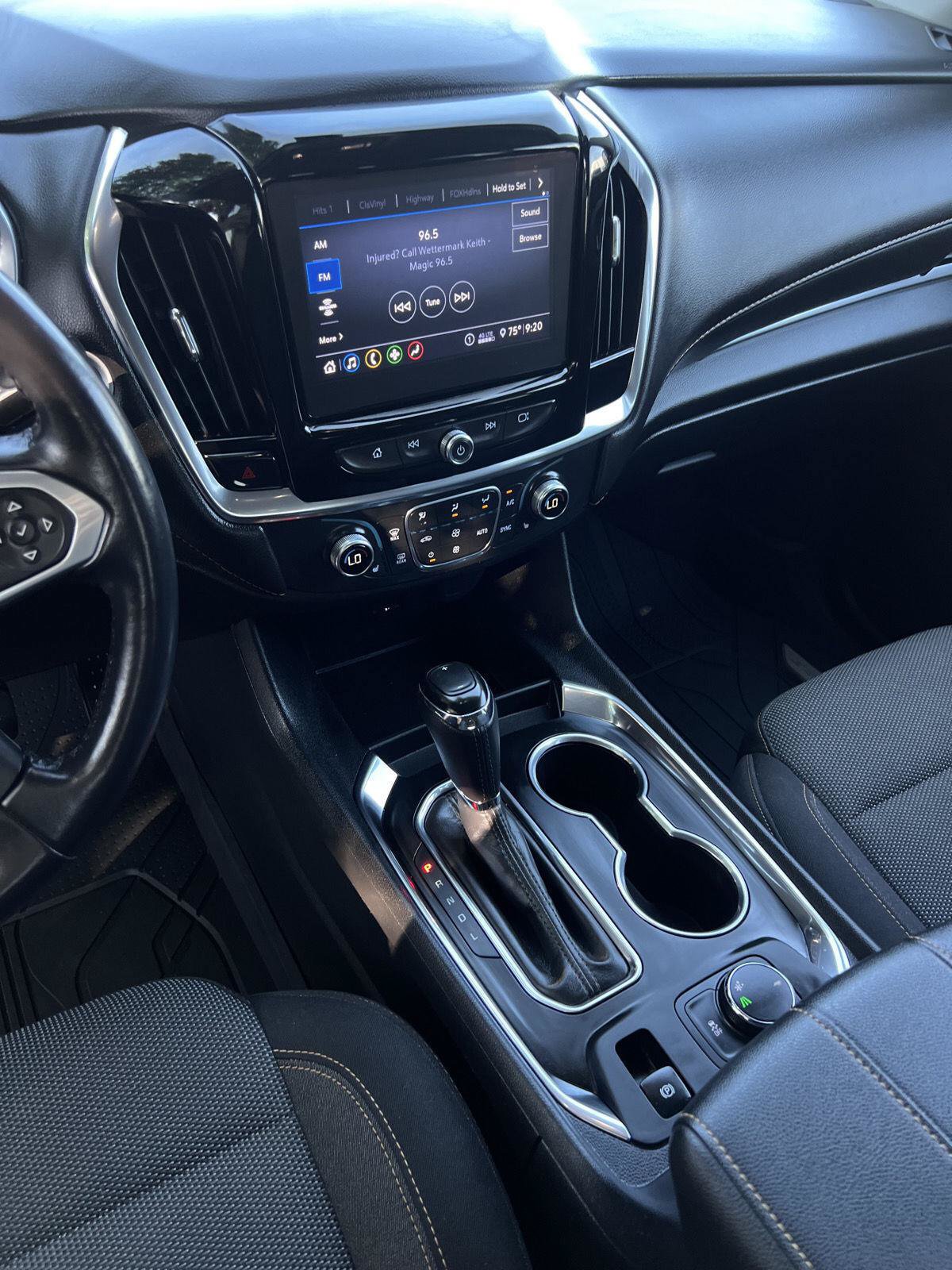 Used 2020 Chevrolet Traverse LT FWD image 5