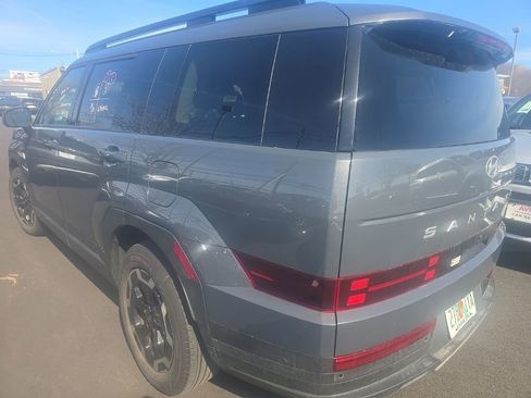 Used 2025 Hyundai Santa Fe SEL image 4