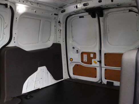 Used 2020 Ford Transit Connect XL image 8