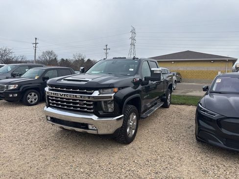 Used 2020 Chevrolet Silverado 2500 LTZ w/ LTZ Premium Package image 2
