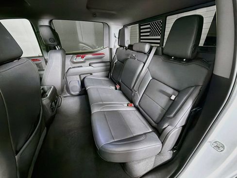 Used 2024 Chevrolet Silverado 1500 LT Trail Boss w/ LT Trail Boss Premium Package AWD/4WD image 25