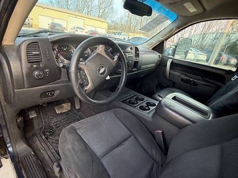 Used 2012 Chevrolet Silverado 2500 LT w/ Interior Plus Package RWD image 11