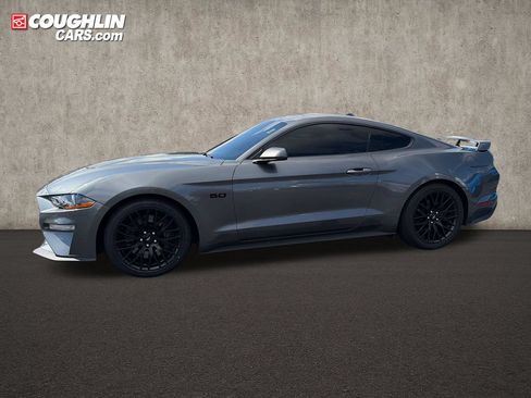 Used 2022 Ford Mustang GT Premium w/ GT Performance Package RWD image 5