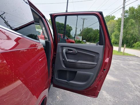 Used 2011 Chevrolet Traverse LT w/ Personal Connectivity Package image 15