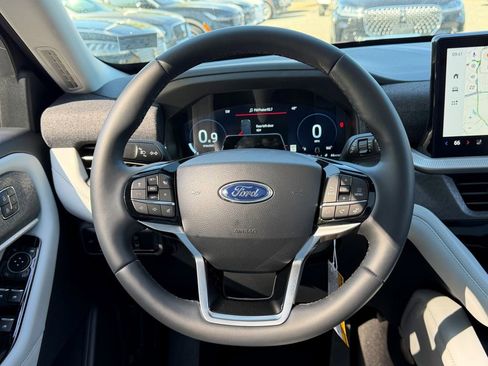 New 2026 Ford Explorer Platinum AWD/4WD image 14