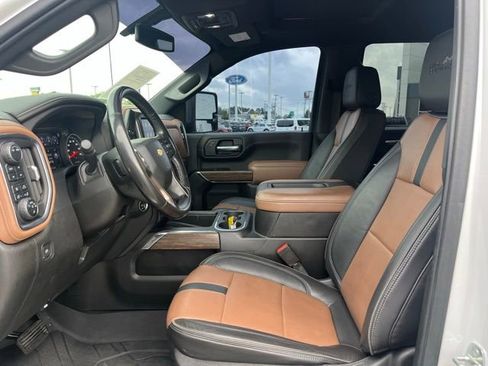 Used 2022 Chevrolet Silverado 2500 High Country AWD/4WD image 5