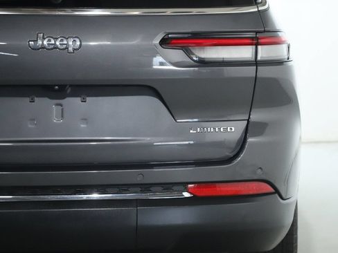Used 2023 Jeep Grand Cherokee L Limited AWD/4WD image 44