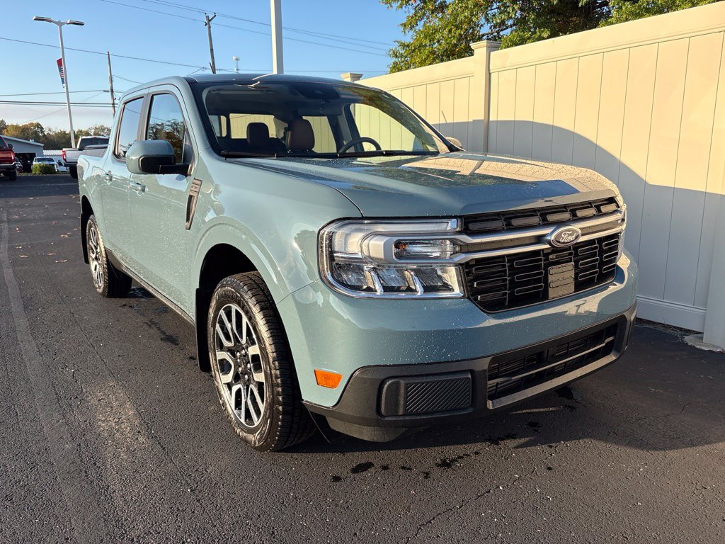Used 2022 Ford Maverick Lariat w/ Lariat Luxury Package AWD/4WD image 2