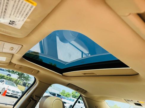 Used 2008 Cadillac STS w/ Preferred Equipment Group RWD image 16