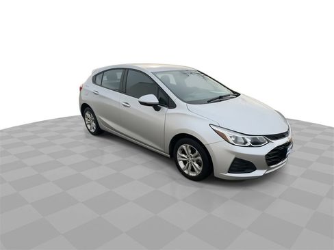 Certified 2019 Chevrolet Cruze LS w/ LS Convenience Package image 2