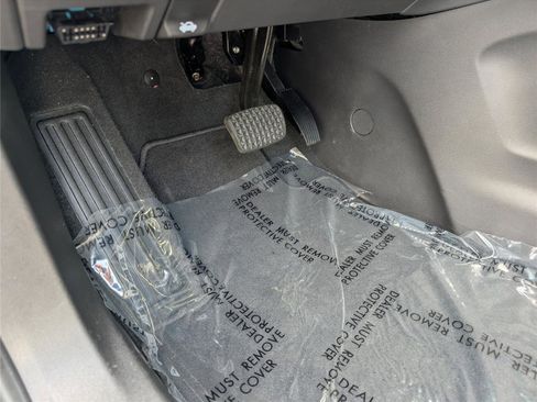Used 2022 Chevrolet Equinox LT FWD image 13