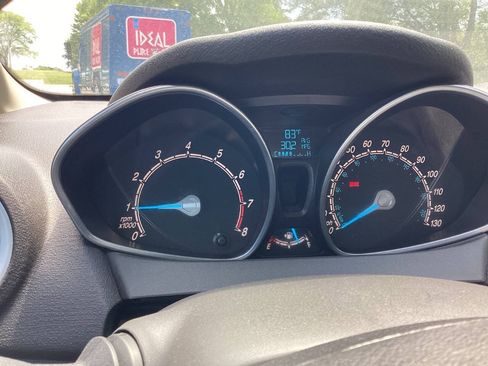 Used 2014 Ford Fiesta SE FWD image 9