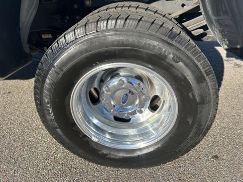Used 2022 Ford F350 Lariat w/ Chrome Package image 10
